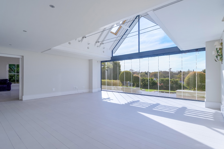 5 Bedroom Property for Sale in Constantia Western Cape